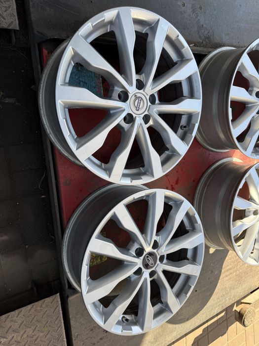 5x108 Felgi Aluminiowe 18 Ford Kuga Mondeo S-max Volvo XC60 V60