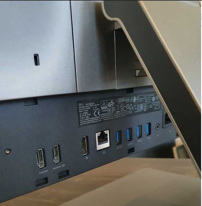 Komputer DELL All in One OptiPlex 7460 Procesor Intel i5-8500 Pamięć RAM16GB Dysk SSD 256GB Matryca 24" 1920 x 1080 Windows 11 Pro Gwarancja
