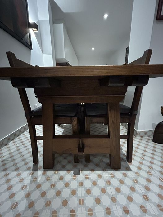 Mesa de sala de jantar
