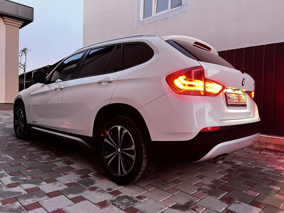 Продам BMW X1  2.0 Dizel