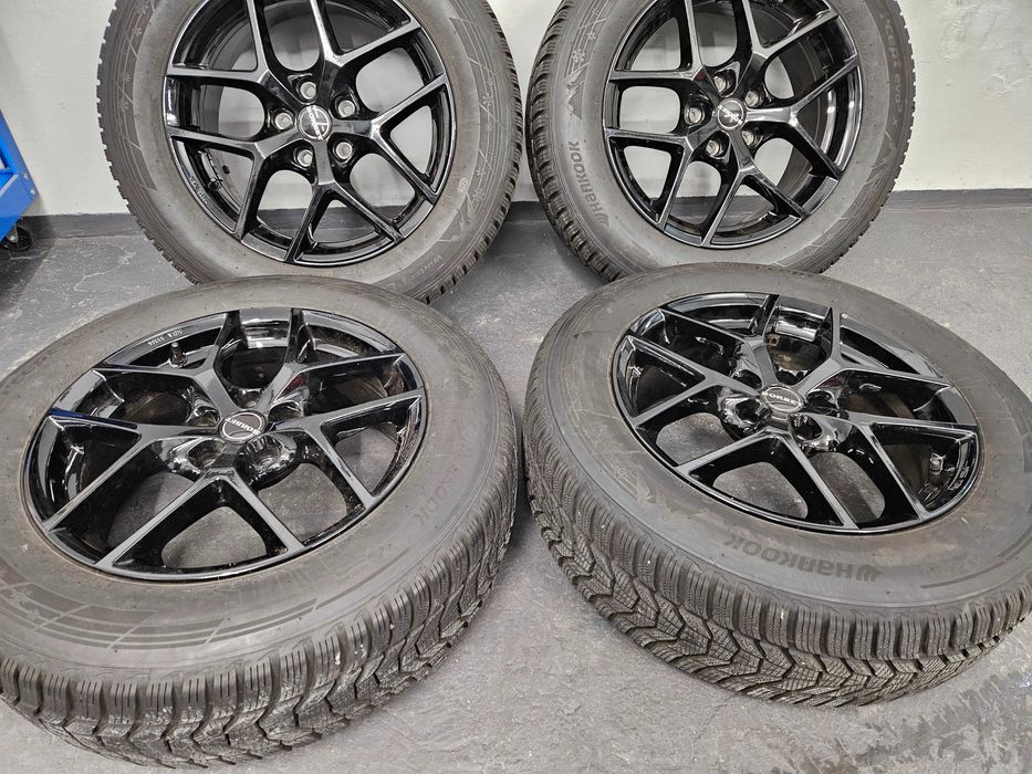 Alufelgi Borbet"17" 5×114.3 z oponami zimowymi Dacia, Renault, Toyota