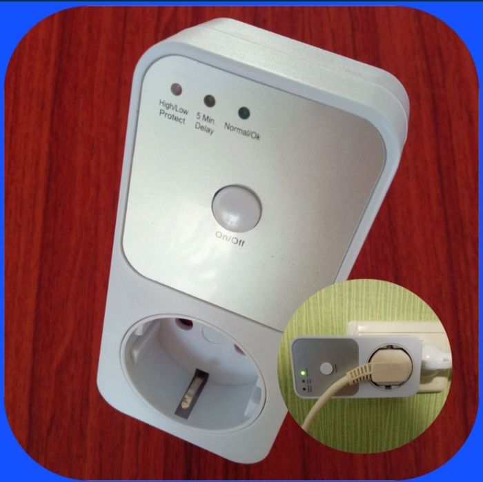 Розетка з Реле напруги, пристрій для захисту від стрибків напруги