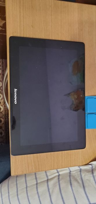 Продам планшет lenovo s6000L