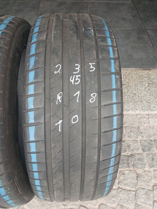 2 pneus 235 45 r18 Michelin  tesla T0