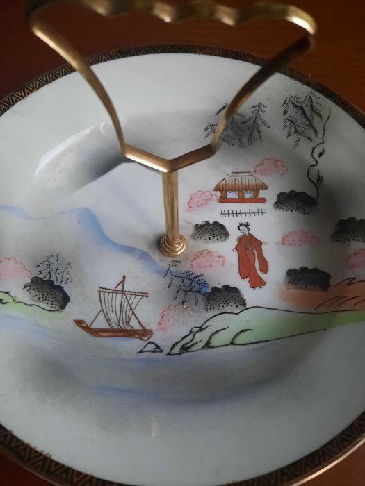 Vendo fruteira de porcelana asiatica antiga