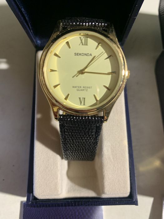 Мужские и женские часы SEKONDA  новые