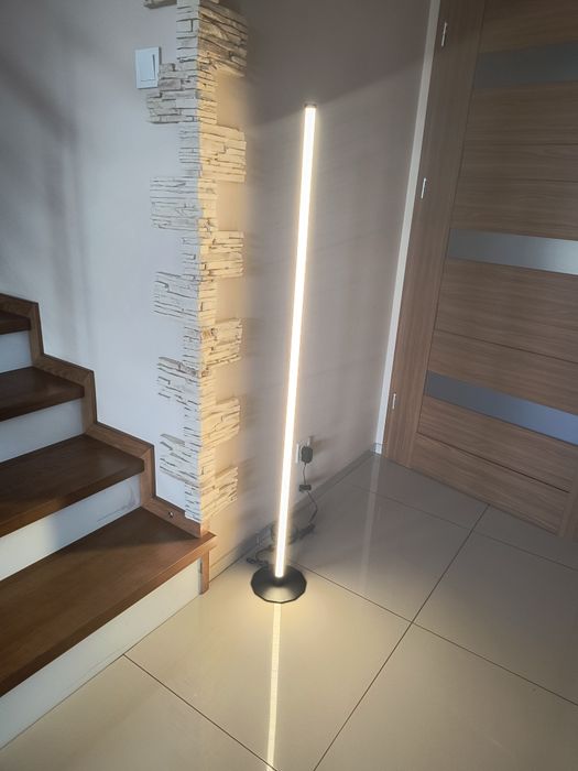 Lampa podłogowa led Ustellar rgb pilot