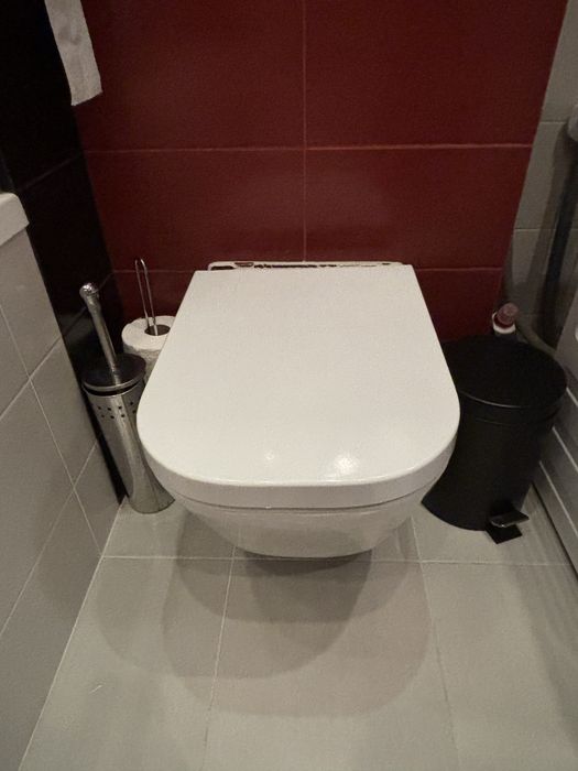 Miska wc ze stelazem roca