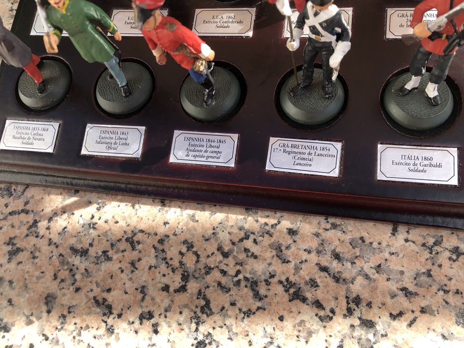 Soldados de chumbo de vários países