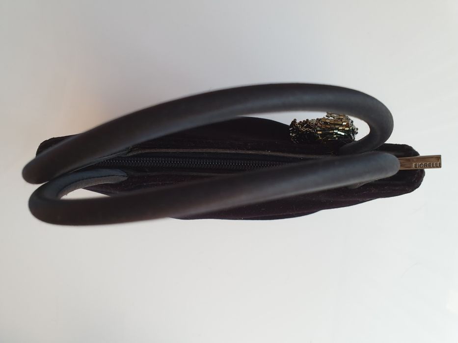 Mini torebka z czarnego aksamitu