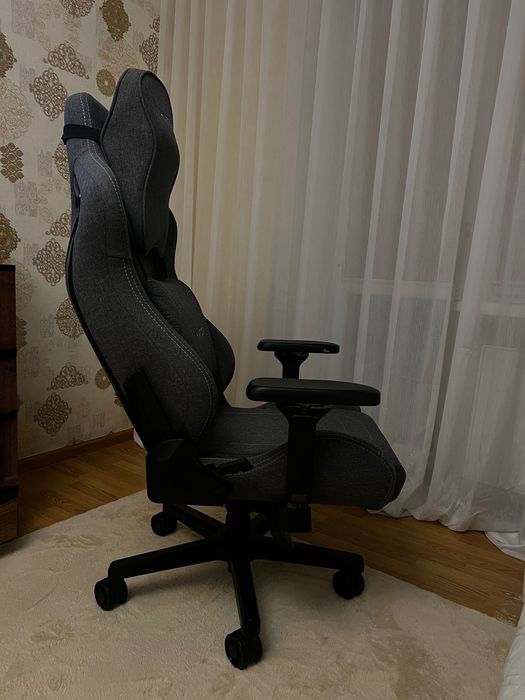 Крісло HATOR в хорошому стані