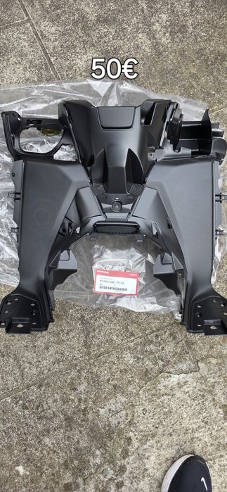 Material Honda Forza 350cc