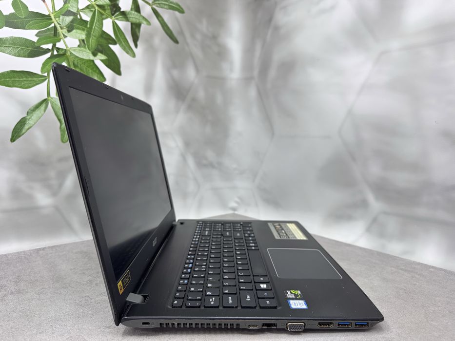 Acer Aspire E5-575 i7-7500U / 8GB / 256GB SSD / 17.3” FHD / GTX 950M 2GB ігровий ноутбук