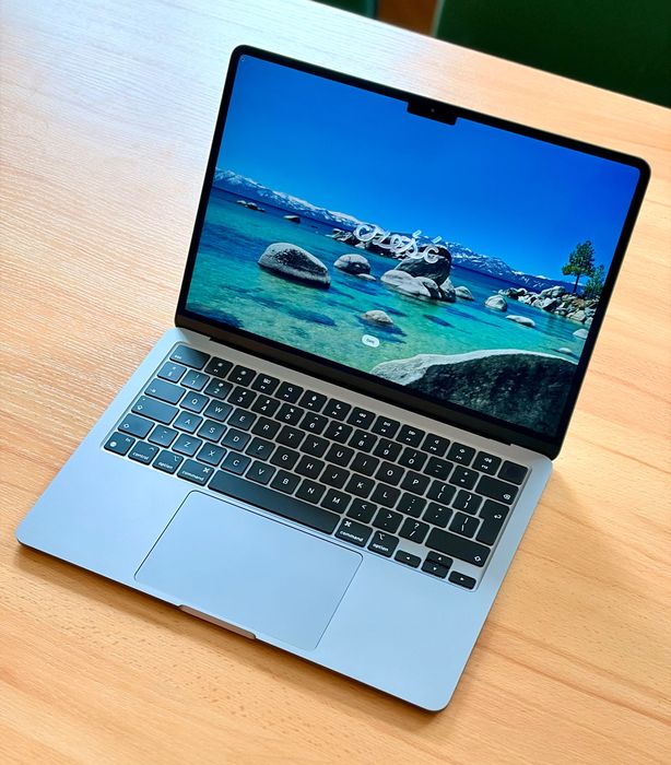 Laptop Apple Air M3 13" 8CPU, 10GPU, 16GB, 256GB