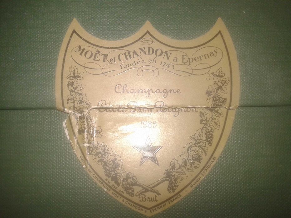 Puste pudełko po szampanie Cuvee Dom Perignon 1985  vintage