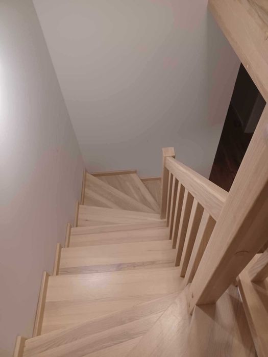 schody drewniane na beton