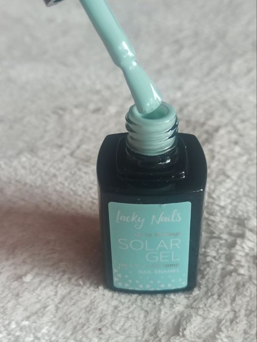 Lacky Nails Solar Gel Lakier do paznokci kolor miętowy 10 ml