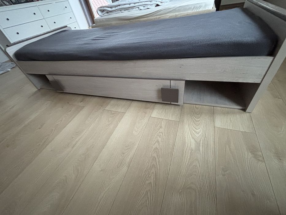 Tapczan młodzieżowy