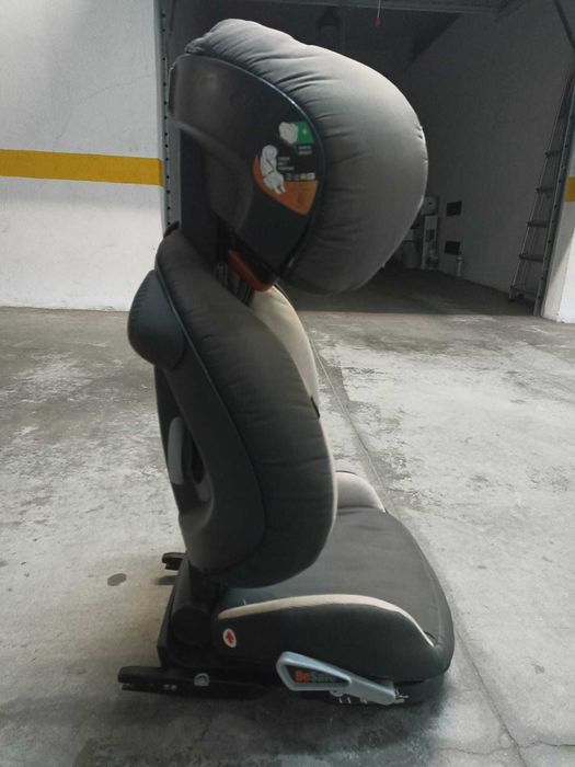 Cadeira Auto p/Criança Isofix (Marca: BeSafe; Mod.: Izi Up; 4-12 anos)