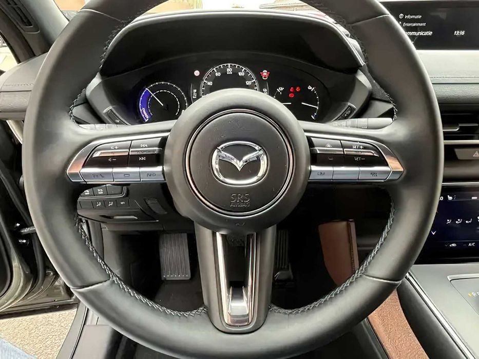 Mazda MX-30      2022