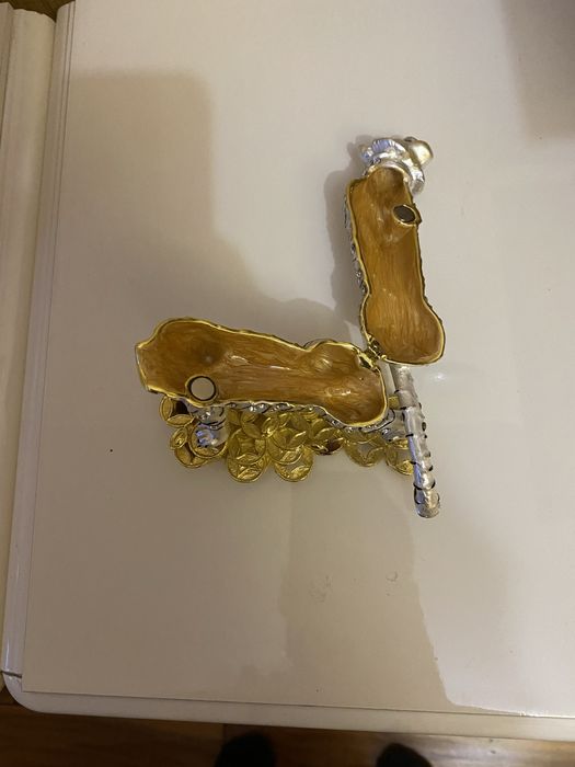 Статуетка, шкатулка