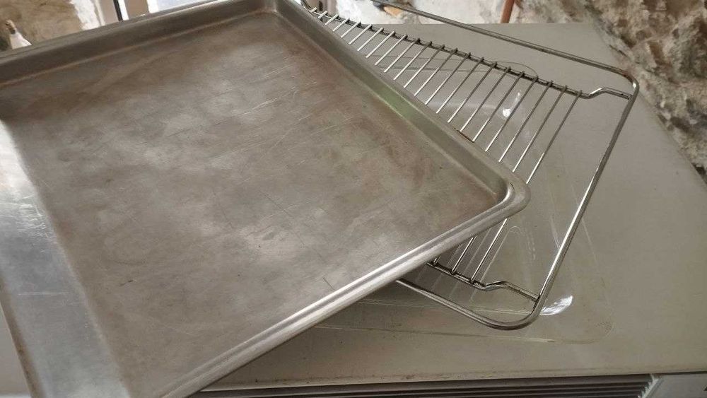Micro-ondas Bosch HMG 8420 com Grill – Bom Estado