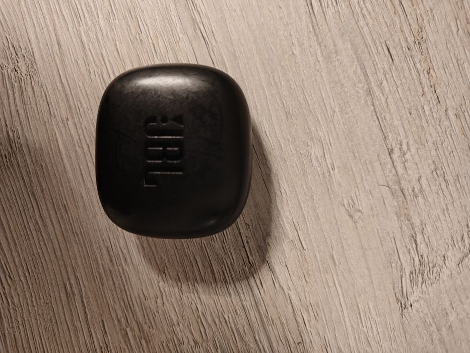 Зарядний бокс для навушників JBL wave 300 TWS