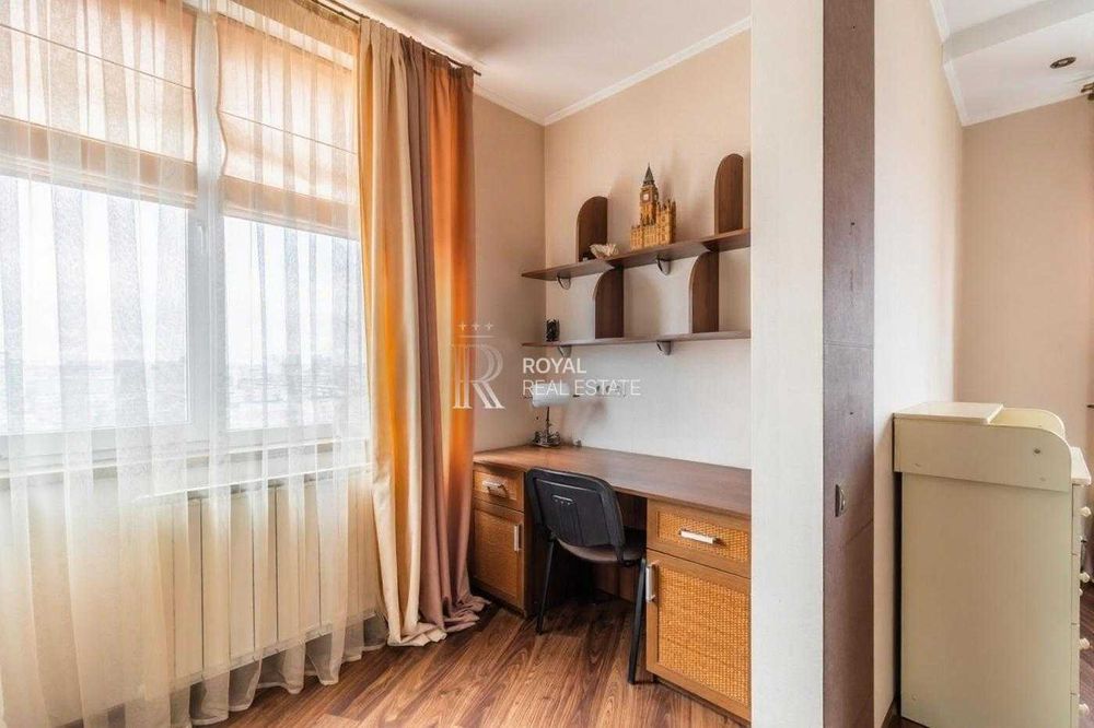 Продаж Квартира Київ ЖК «Оазис» Оболонь 2 кімнати 73,5 м² Вид на Дніпро 12 поверх Кладова Яхт-клуб Набережна Престижна локація Інфраструктура