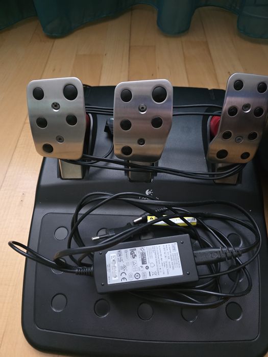 Кермо Logitech G27