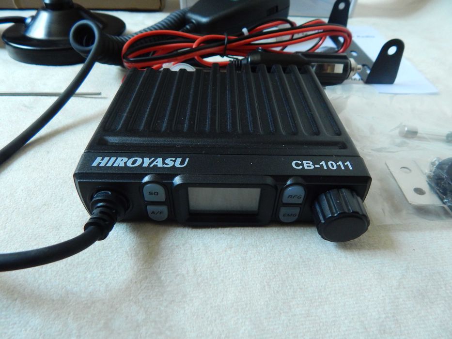 CB радиостанция 27 МГц. HIROYASU CB-1011 + Антенна.