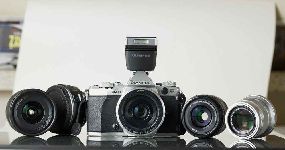 Olympus OM-D E-M5 Mark II | USZKODZONE gniazdo LCD