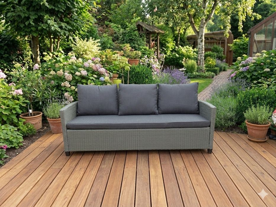 Promocja.Meble ogrodowe duuża sofa dwa fotele, stół .z półką.