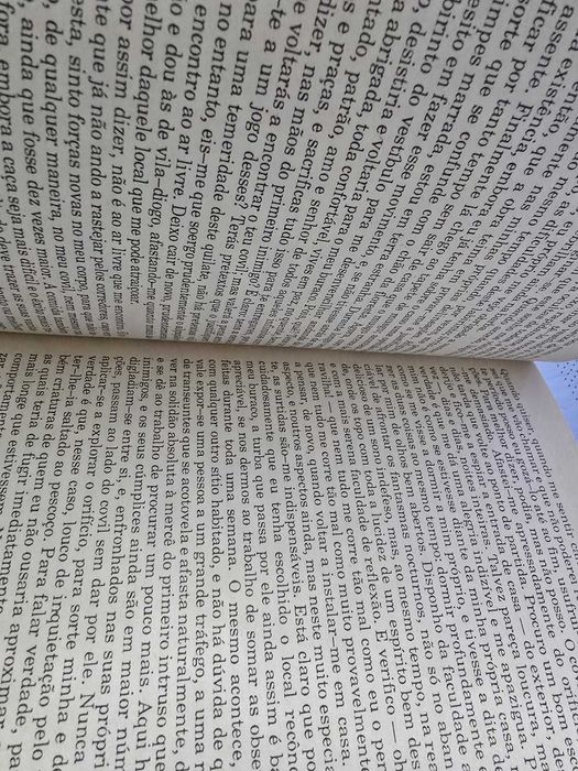 O Covil - Franz Kafka