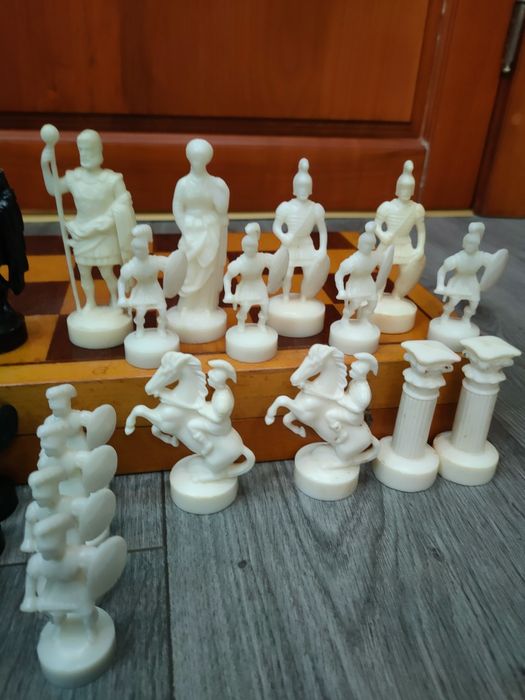 Римляне Древний Рим. Набор шахматы 45х45 см.