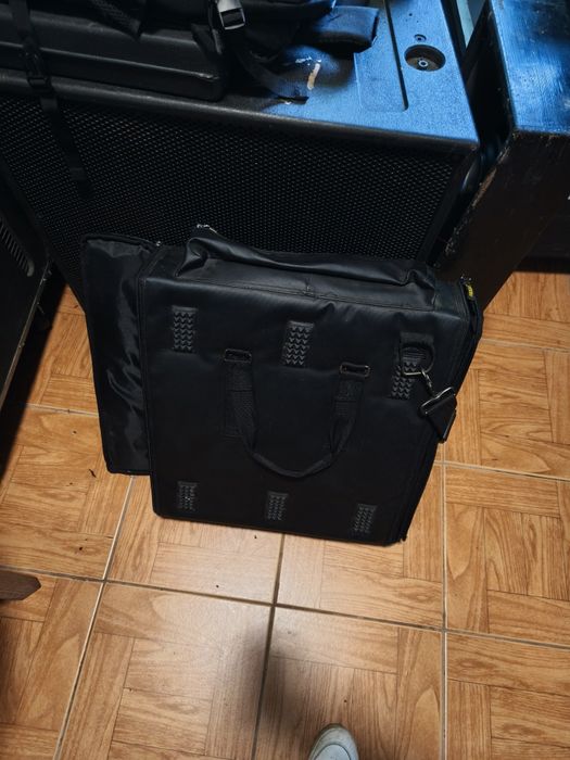 Vendo mala/rack RockBag warwick de 2und