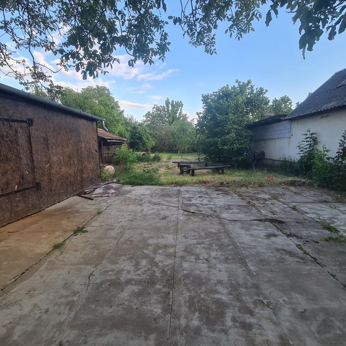 Продається компактний сімейний будинок в м.Берегове