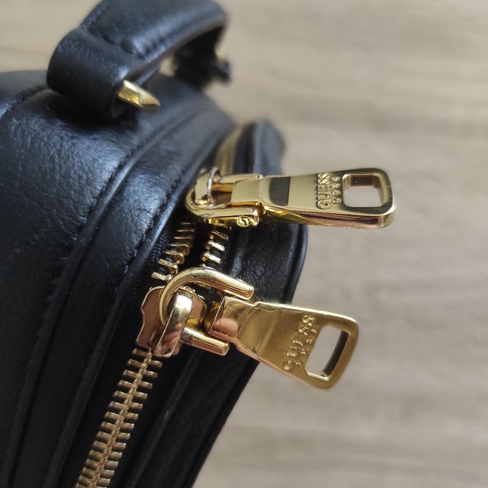 Шкіряна сумка Guess Luxe