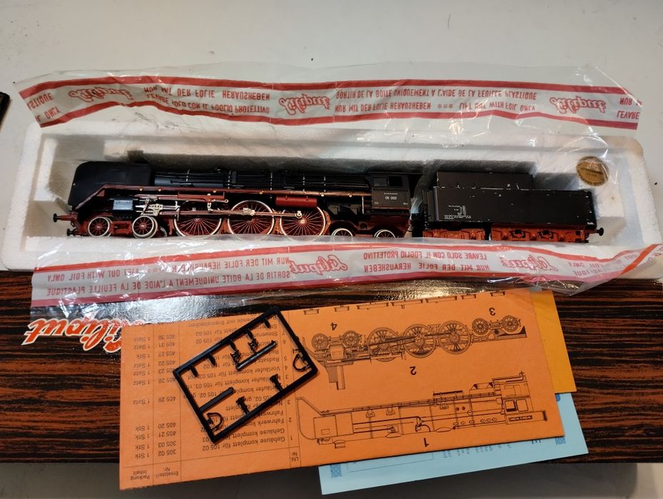 Lokomotywa parowóz Liliput BR05 skala H0