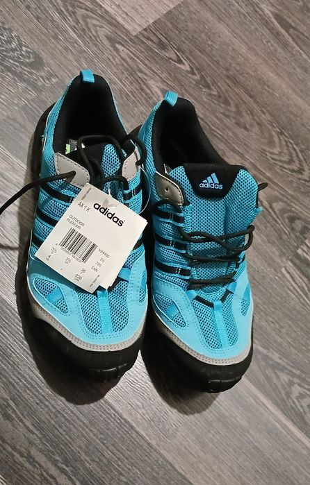 Продам кросівки Adidas 36 розмір