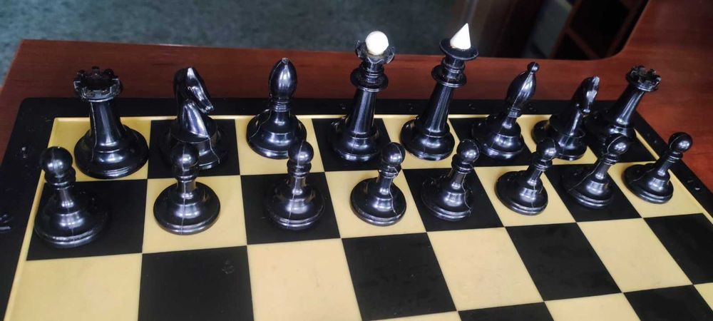 Шахматы ( 2шт.) производства ссср