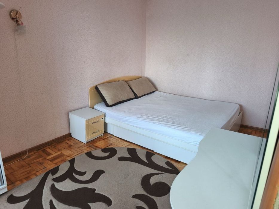 Оренда 3 к. кв. вул.Чарівна