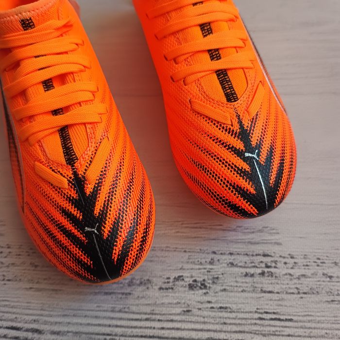 нові  Бутси дитячі Puma  Ultra р35.5 довжина устілки по факту 23см