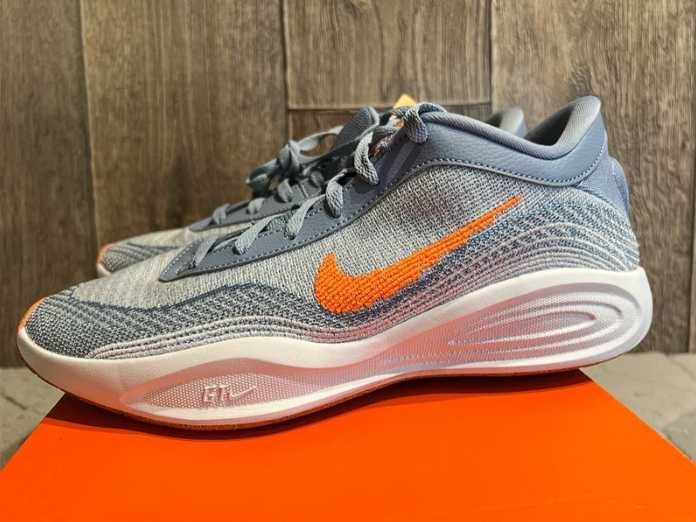Buty do koszykówki trampki Nike Hustle Academy 44,5