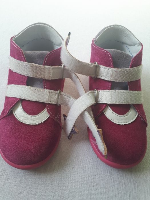 Buty przejściowe Bartek r.24, półbuty dla dziewczynki