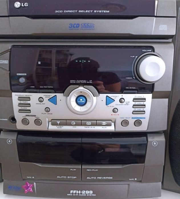 Wieża LG na trzy CD