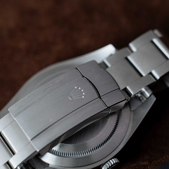 Rolex Oyster Perpetual 39 Ref. 114300