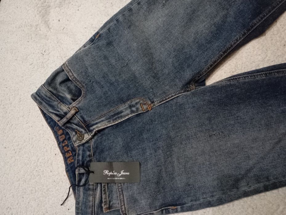 Новые женские джинсы
