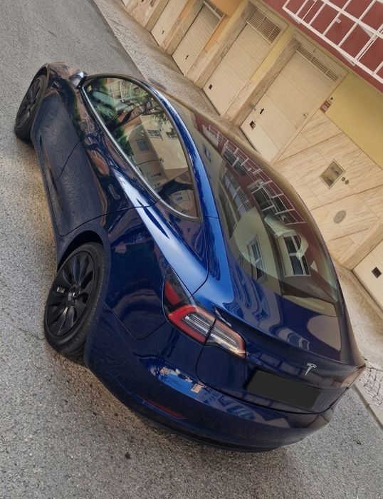 Tesla model 3 standard range plus 325cv 2020