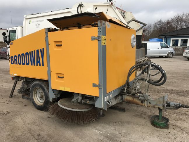 Broddway Wasa Combi 3000 zamiatarka elewatorowa Schmidt ciągniona