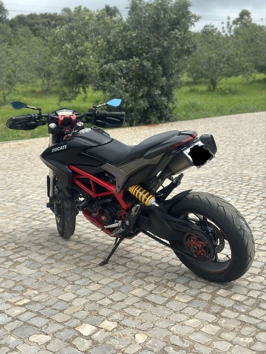 Ducati Hypermotard 821